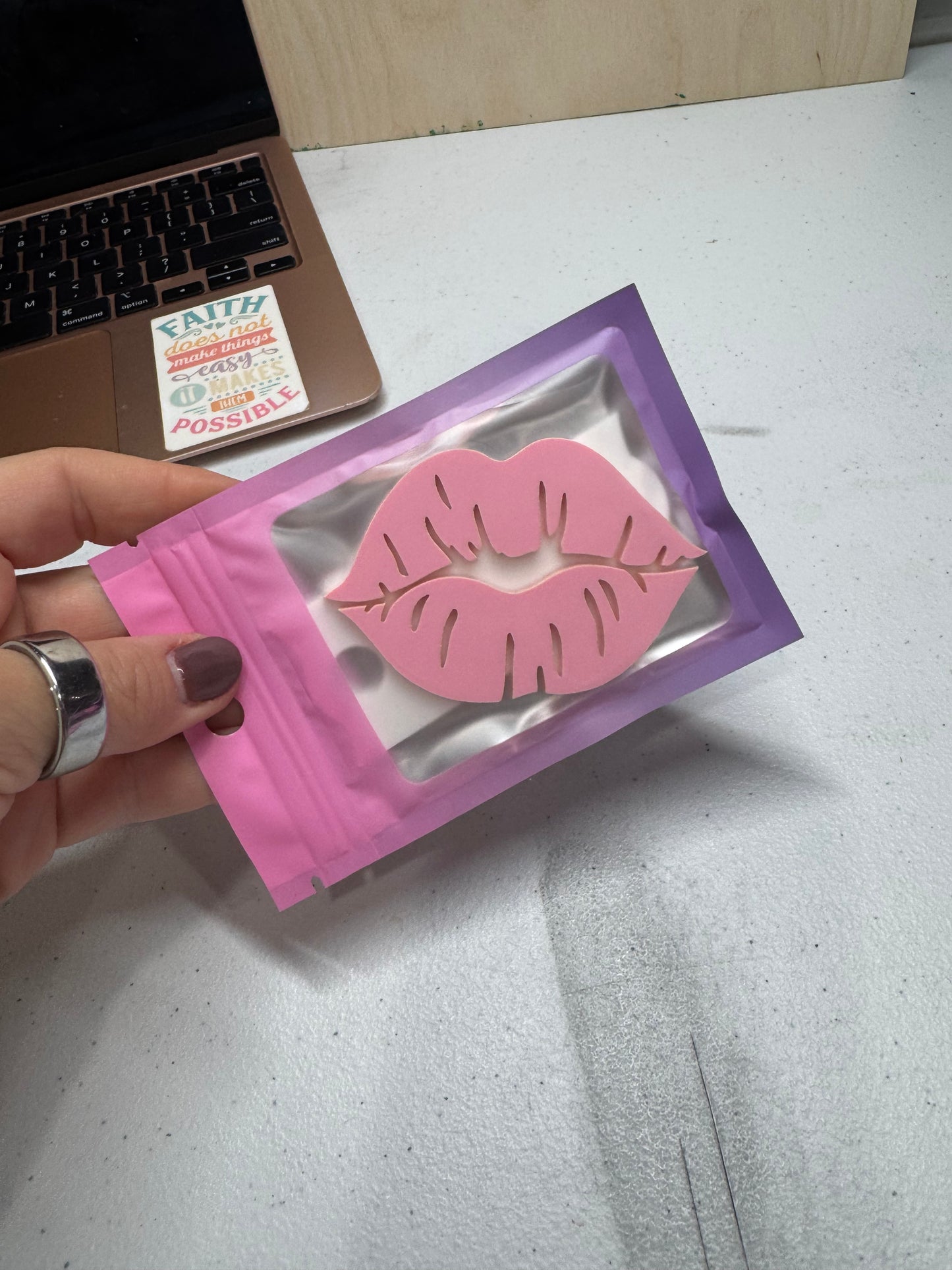 Lips, Tumbler Topper 20 and 30/40 oz